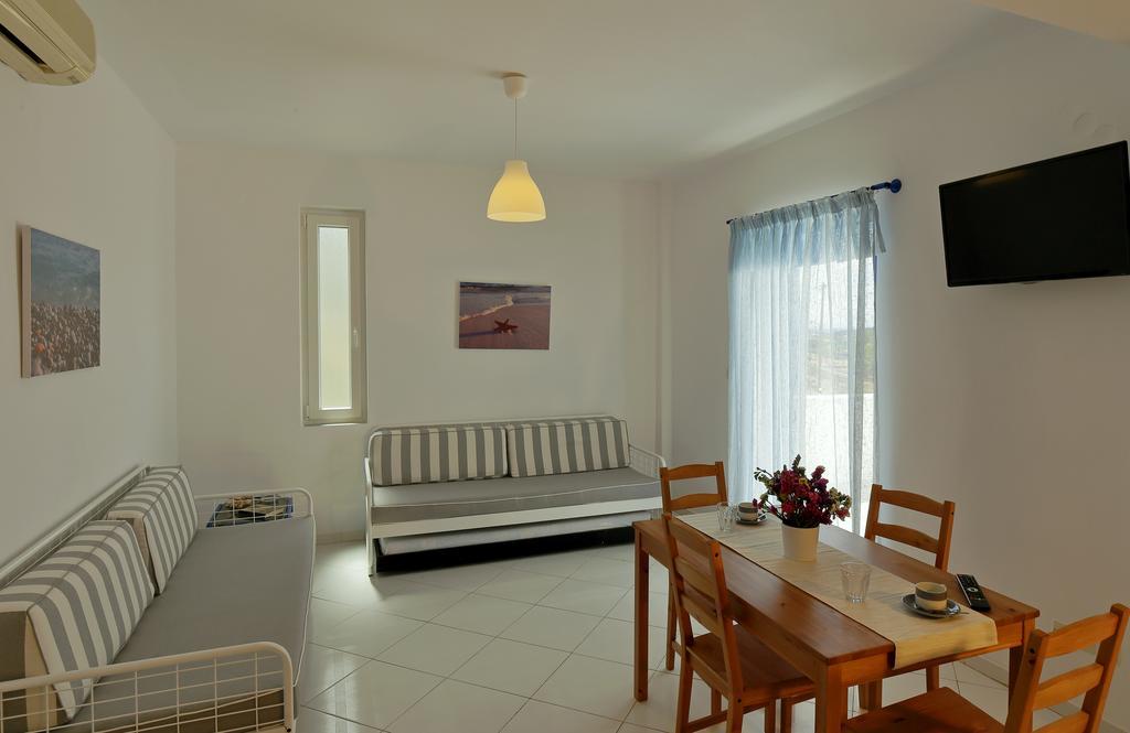 Spanos Apartments Áyios Pétros Eksteriør billede