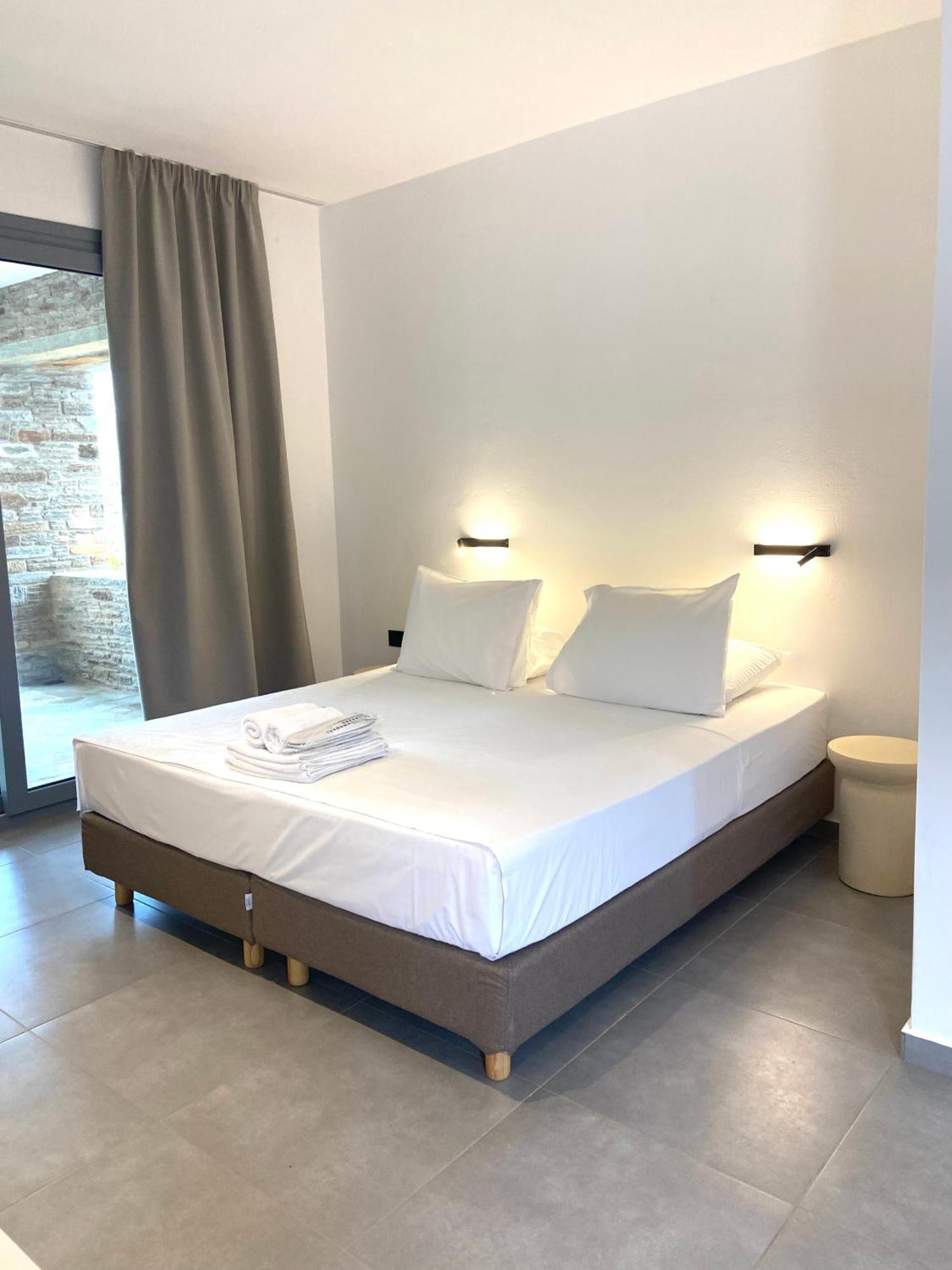 Spanos Apartments Áyios Pétros Eksteriør billede