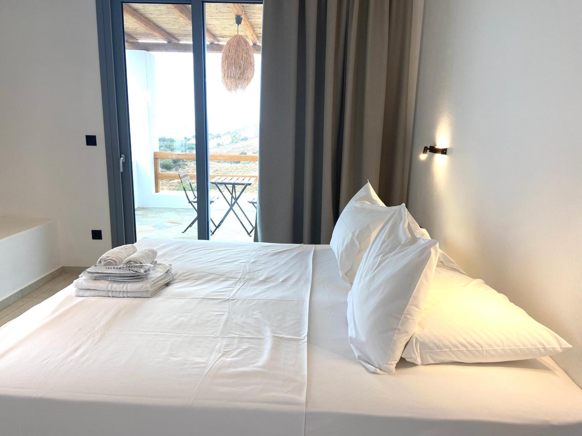 Spanos Apartments Áyios Pétros Eksteriør billede