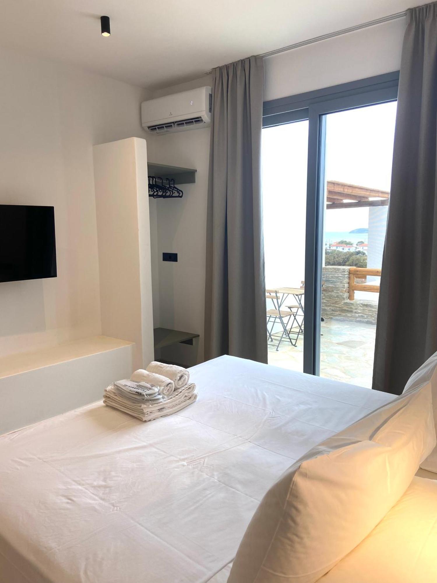 Spanos Apartments Áyios Pétros Eksteriør billede